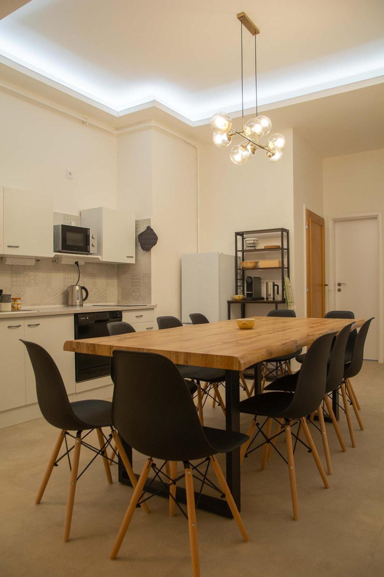New City Centre Garden Apartment - Central Location Прага Экстерьер фото