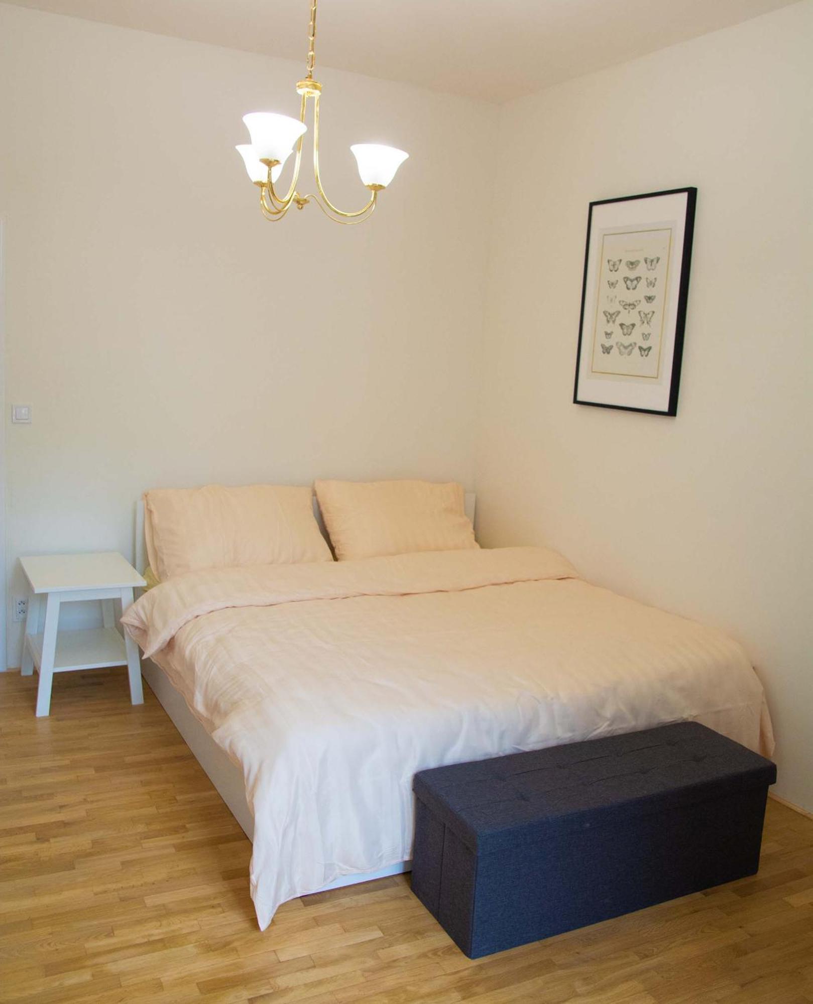 New City Centre Garden Apartment - Central Location Прага Экстерьер фото